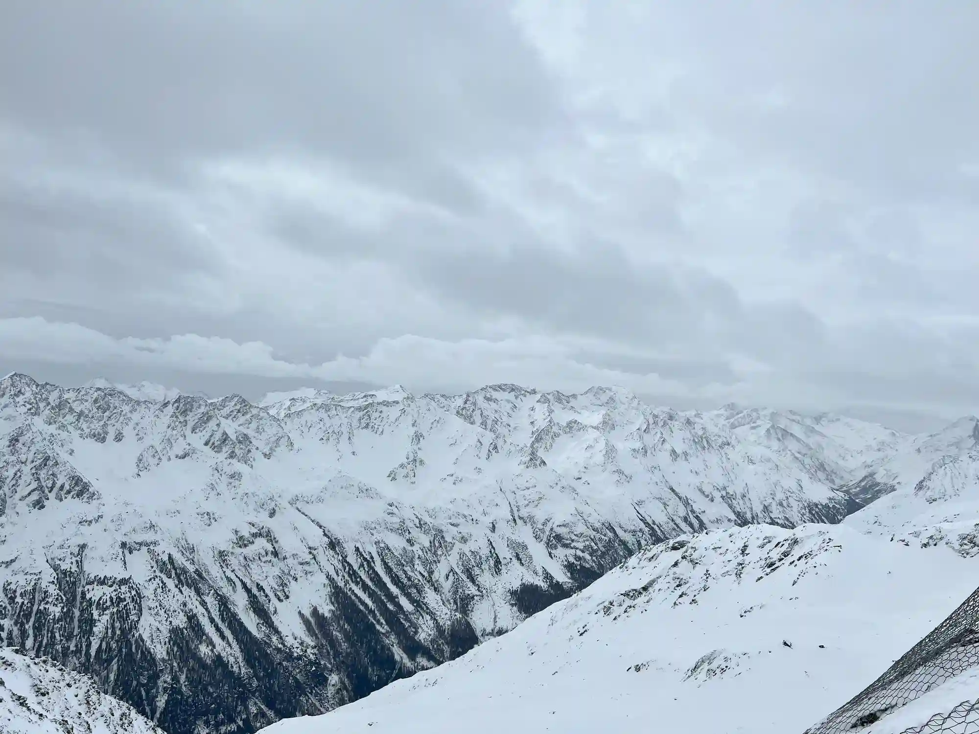 Better late than never - Powder in Sölden